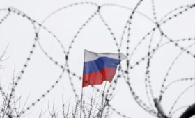 Евросоюз откладывает санкции против китайского производителя чипов за сделки с Россией