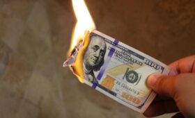 Россия требует от Euroclear 252 млрд долларов по решению Московского суда