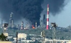 Украинские дроны остановили работу одного из крупнейших НПЗ в Самарской области, — Reuters