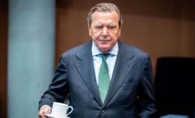 «Дружат с 1998 года»: в DW рассказали о Шредере, которого Путин выдвигает в качестве посредника от ЕС