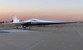 Американцы разогнали революционный самолет X-59 почти до сверхзвуковой скорости (видео)