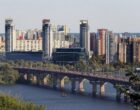 Обнаружен дефект: на мосту Патона частично ограничат движение транспорта