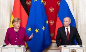 Меркель является кандидатом на роль посредника в переговорах Европы с Россией, — Spiegel