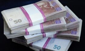 Сколько можно заработать, положив 100 тысяч гривень на депозит: банкир привёл расчёты
