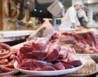 Меньше калорий, чем в свинине и говядине: о каком виде мяса идет речь