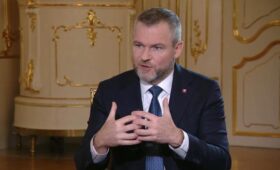 В Словакии неожиданно заявили, что будут поставлять Украине больше боеприпасов