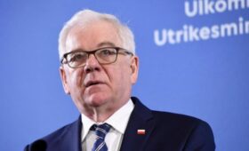 Варшава официально не лишила Зеленского ордена Белого Орла, – экс-глава МИД Польши