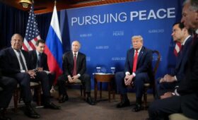 «Тянуть время и не поссориться»: эксперт о тактике Путина в отношении Трампа