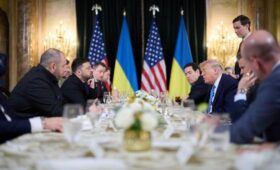 Трампу дают шанс на разворот к Украине, чтобы он не остался жертвой России, — журналистка