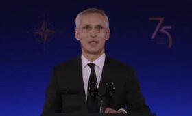 Столтенберг заявил об обострении отношений внутри НАТО и рисках для Альянса, – Bloomberg
