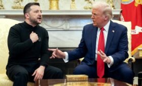 Трамп говорил, что он не фанат Украины, а его ссора с Зеленским была «отличным шоу», — NYT