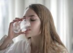 Действительно ли всем следует пить 8 стаканов воды в день: появилось важное объяснение