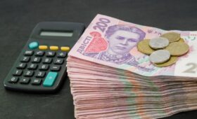 Менее 20 тысяч гривень: эксперт рассказал о реальных размерах средней зарплаты в Украине