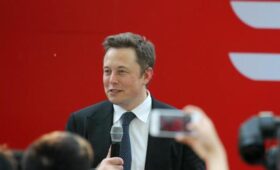 Маск стал первым в мире триллионером: SpaceX привлекла рекордные средства, – Reuters
