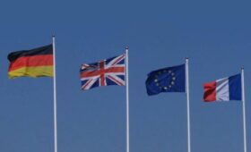 Послы трех стран ЕС прибыли в МИД России на встречу с заместителем Лаврова: подробности