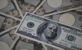 Вторая валюта Азии обвалилась до минимума за 40 лет