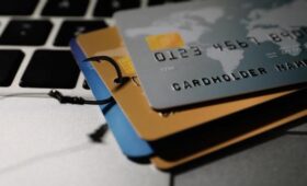 Мошенники стали действовать точнее: эксперт раскрыла самые распространенные схемы