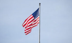 В США набирают популярность общины, в которые пускают жить только белых, — Axios