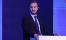 Значение таких встреч «близко к нулю»: МИД о тайных переговорах по Украине в Баку