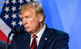 Спор демократов с Трампом о санкциях ставит под угрозу поддержку Украины, — The Telegraph
