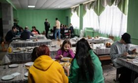 Наиболее уязвимых украинцев в Польше лишили жизненно важной помощи, – СМИ