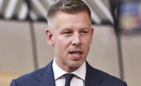 Украина – жертва агрессии, но оружия мы не дадим: Мадьяр после встречи с Зеленским