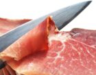 Назван самый вредный для кишечника вид мяса: что лучше выбирать вместо него
