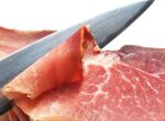Назван самый вредный для кишечника вид мяса: что лучше выбирать вместо него