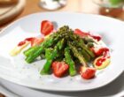 В чем еще, кроме спаржи, много витаминов группы B: названы 9 полезных продуктов
