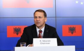 Путин может использовать украинские дроны для провокации против НАТО, – Сикорский
