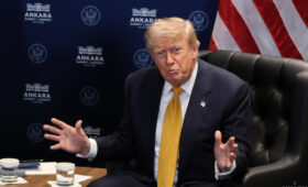 Законопроект о наказании Путина дает Трампу слишком много власти, – The Economist