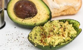 7 продуктов, в которых полезных жиров намного больше, чем в авокадо
