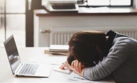 10 признаков того, что вы не заботитесь о себе: психологи сказали, как вернуть ресурс