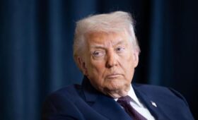 Трамп пообещал провозгласить Ормузский пролив территорией США