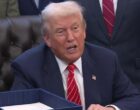 Трамп объяснил, зачем тайно сменил самолет после саммита НАТО в Турции