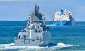 Россияне готовятся перенаправить газовозы через Арктику, – Defence Express