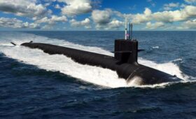 Подводные лодки РФ «засветились» в водах Великобритании: что они там делали
