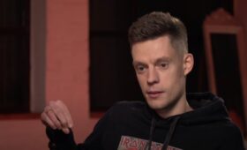 Суд в Москве заочно арестовал журналиста Дудя: в чём его обвиняют