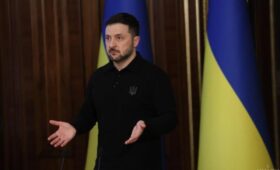 «Украина собирает сотню по 1-2 штуки»: Зеленский рассказал о поиске ракет