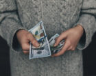 Сколько будут стоить 100 долларов: прогноз банкира на сентябрь