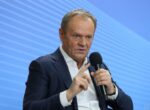 Украина теряет около 27 тысяч военных убитыми и ранеными в месяц, — Туск