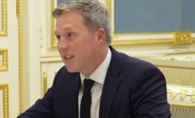 Министр армии США подал в отставку из-за напряжённых отношений с главой Пентагона, – WSJ
