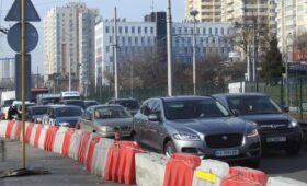 Киев парализовали пробки: где ситуация хуже всего и сколько стоит такси