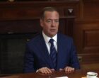 Медведев пригрозил начать «полноценную космическую войну» с США
