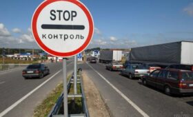 Украина ведет переговоры о переносе таможенных проверок на территорию ЕС, — FT