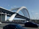 Во время воздушной тревоги в Киеве будут перекрыты два моста: в КГГА сообщили подробности