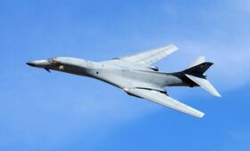 США внезапно вывели все свои бомбардировщики с британской авиабазы: что произошло