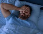 Просыпаетесь в три часа ночи и не можете заснуть: психолог предупредила о ловушке